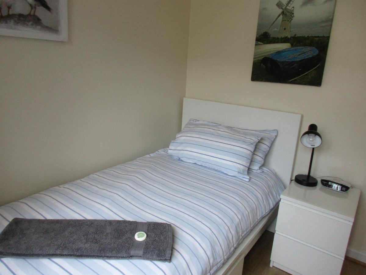20 Nightingale Gardens, Coton Park, Rugby Cv23 0Wt 아파트 외부 사진